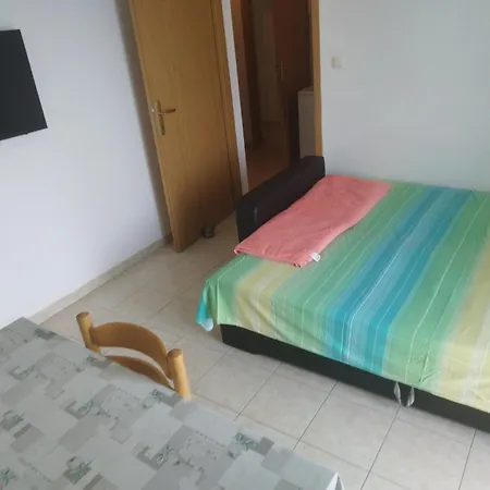 Ante Apartment